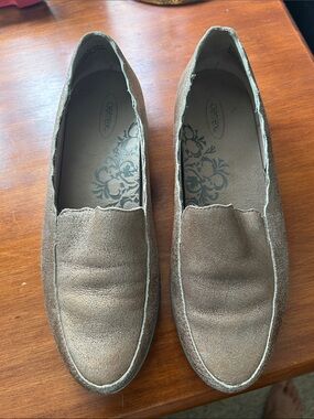 Aetrex ComfortSlip Suede Slip-On Loafers